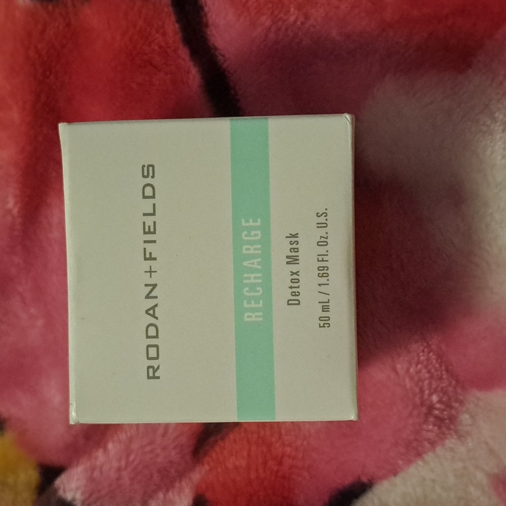 NIB  Rodan + Fields Detox Mask
